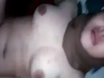 Bokep Indo Genjot Adek Jilbab Coklat Mulus Banget