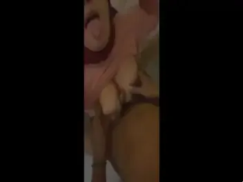 Tante Hijab Merah Ngentot WOT Lumer Asyik 2026